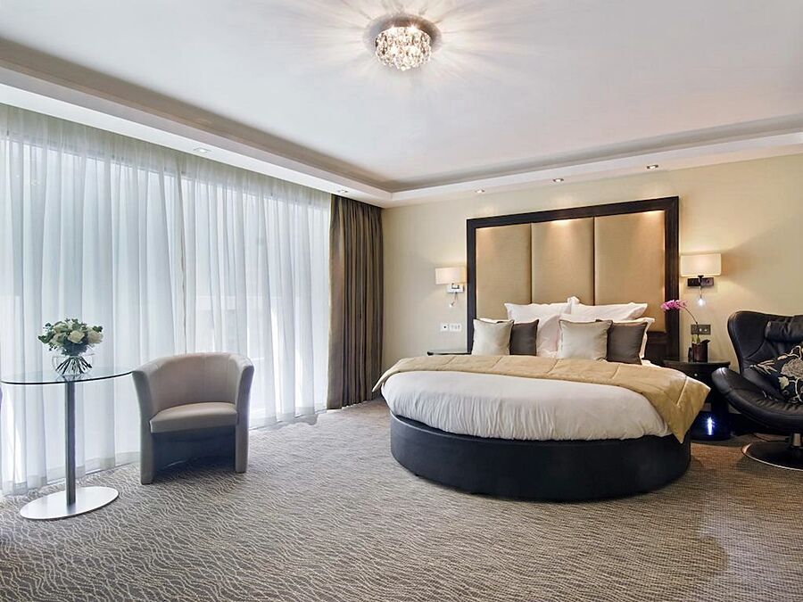 Montcalm Mayfair, Autograph Collection Λονδίνο Εξωτερικό φωτογραφία A bedroom at the hotel